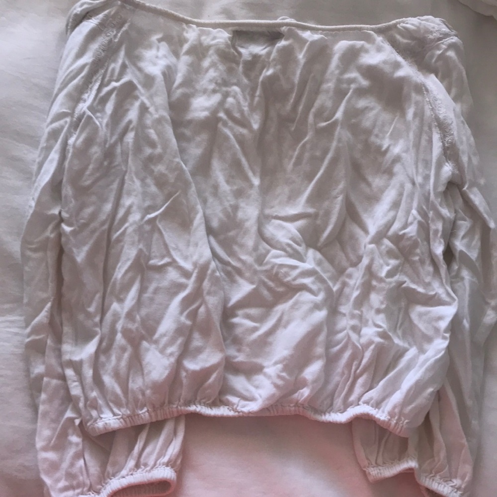 Off Shoulder Lace Cropped Top - Picture 4 of 4